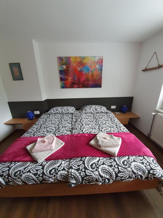 Apartments Mojstrana - Kekec Eksteriør billede